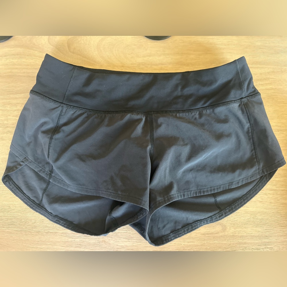 Lululemon Athletica Speed up low-rise short 2.5